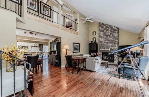 South Bruce Peninsula House | The Louise - Artistic Haven by the Beach