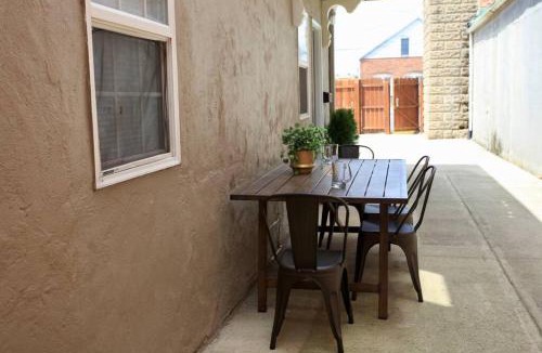 Chillicothe Apartment | The Lounge - Downtown Chillicothe