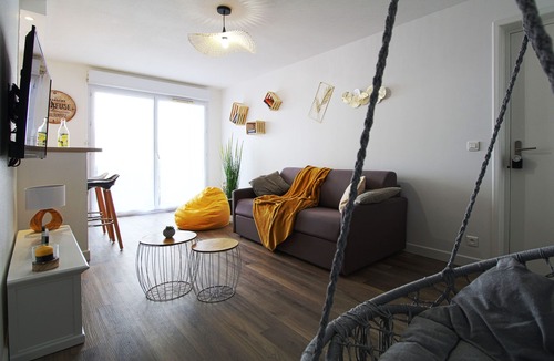 Lourdes Apartment | The Lourdaise escape * Terrace * Town center * Parking * Wifi