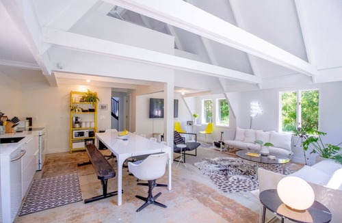Lowell House | The Love Inn A-Frame Cabin in the woods with pool & firepit, sleeps 19 in Ada