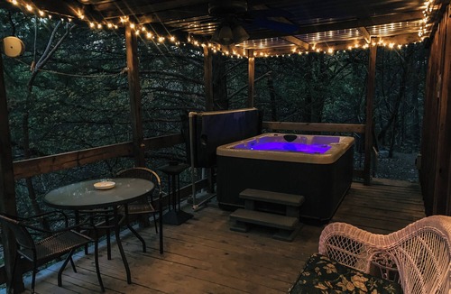 Marietta Cabin | The Love Shack - a beautiful, private hand-crafted cabin