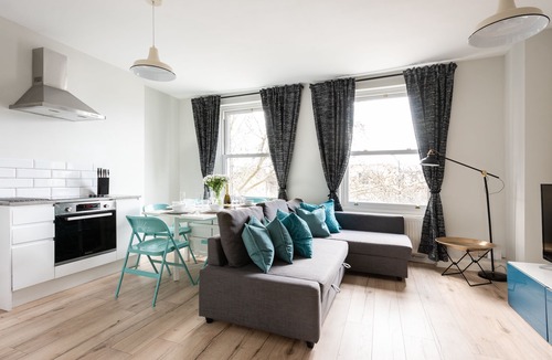 Camberwell Apartment | The Love Walk Apartments