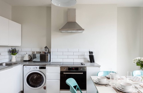 Camberwell Apartment | The Love Walk Apartments