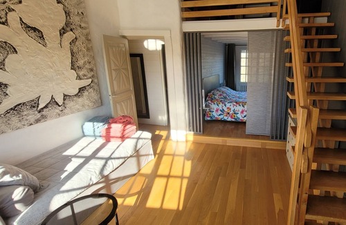 Valence-sur-Baise House | The Lovers' Closing