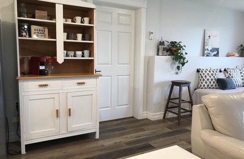 Chester Apartment | The Lower Deck Ocean Escape/Paddle Boards, Kayaks and Bikes