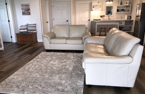 Chester Apartment | The Lower Deck Ocean Escape/Paddle Boards, Kayaks and Bikes