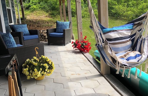 Chester Apartment | The Lower Deck Ocean Escape/Paddle Boards, Kayaks and Bikes