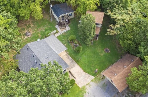 Hulbert Cabin | The Luck Cabins - Lakeside cabins in the woods!