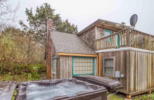 Rockaway Beach House | The Lucky Breaker