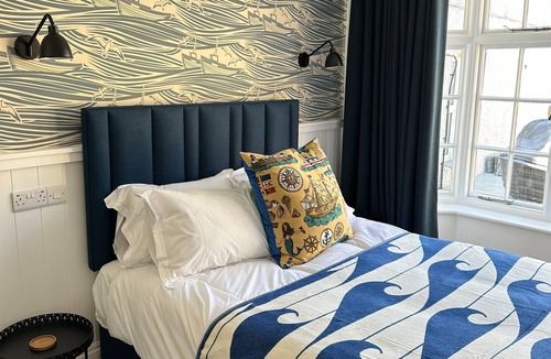 Polruan Bed & Breakfast | The Lugger Inn