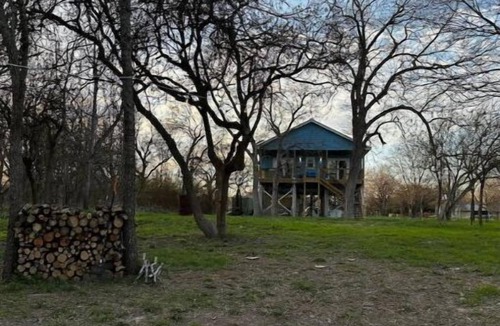 San Marcos House | The Lux Blanco River Retreat