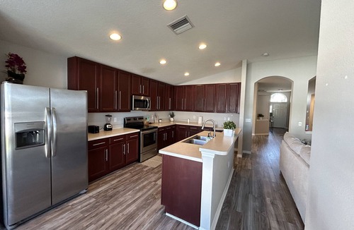 Ruskin House | The Lux guesthouse is your home away from home!