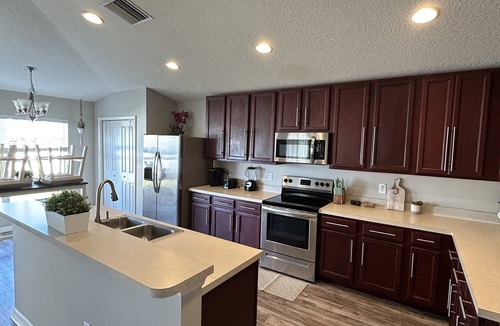 Ruskin House | The Lux guesthouse is your home away from home!