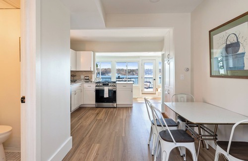 East Irondequoit House | The Luxe Bay House