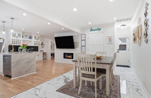 Cherry Street House | The Luxe Oasis | Utica Sq/EXPO | Chef's Kitchen