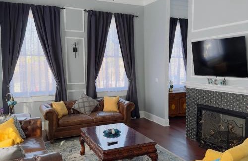 Seventh Ward Apartment | The Luxurious French Quarter Home