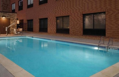 Newnan House | The Luxury Experience you Deserve! W/ Pool