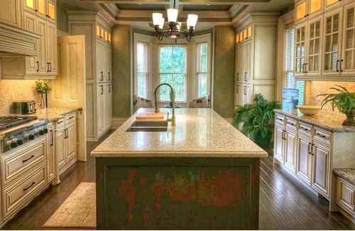 Norval House | the Luxury Liard House, Historic 4bed country home