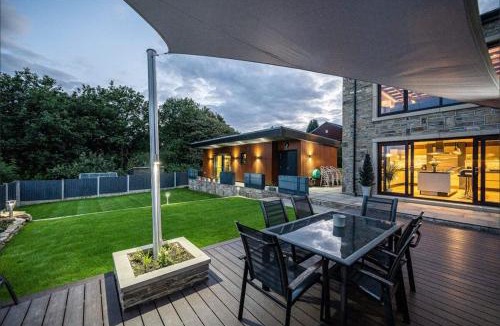 Honley Apartment | The Luxury Shed