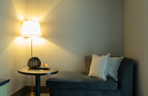 South Yarra Hotel | The Lyall