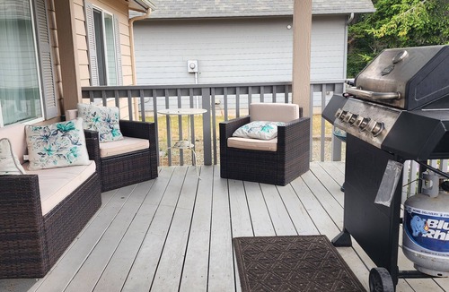 Long Beach House | The Lynn Inn