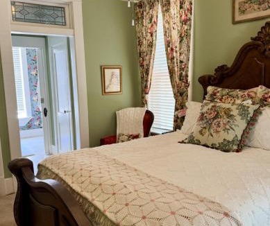 Guthrie Bed & Breakfast | The Lynnie Ann at The Judges Chamber