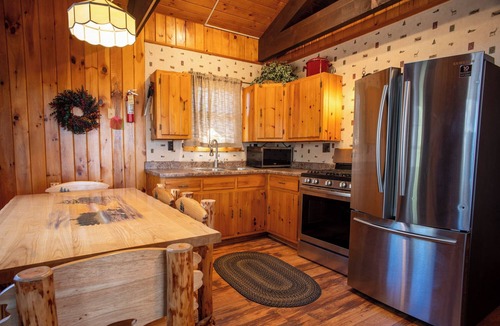 Babbitt Cabin | The Lynx Cabin at Timber Bay