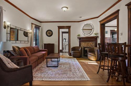 Downtown Minneapolis House | The Lyon House at Loring Park