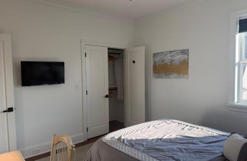 North Center House | The Lyons' Den