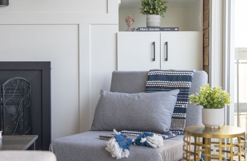 Town of Essex House | The Lypps Beach Bungalow - luxury rental on route to many wineries!