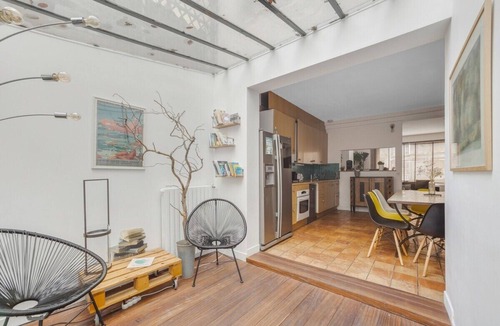 Clignancourt Apartment | The M-Otel - Spacious & Charming- 5 min Montmartre