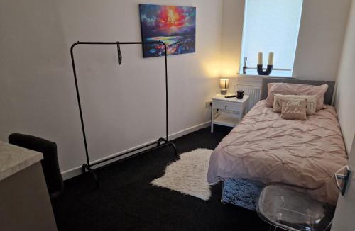 Shotts Apartment | The M Rooms at 144