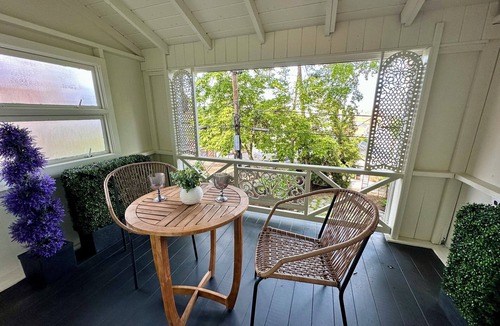 South Main Street Apartment | The Macberns Row House (Unit 1)