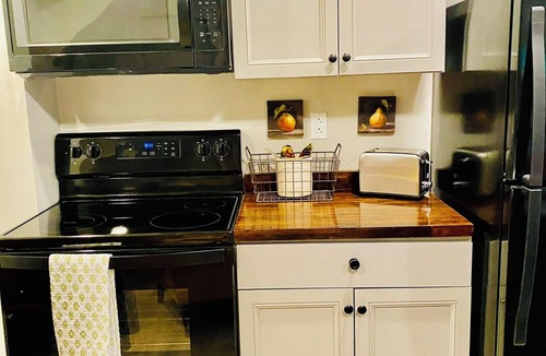 Madison Apartment | The Madison Inn, Est 1925 Historic suite 107