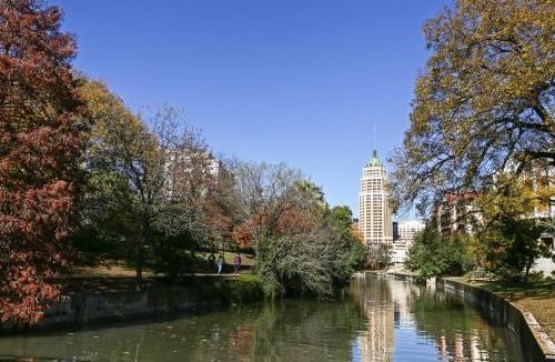 Arsenal Apartment | THE MADISON - San Antonio Riverwalk - Downtown - Convention Center