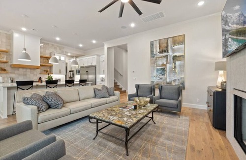 Tulsa House | The Madison Tulsa: Near The Gathering Place | 5-BR Lux Stay
