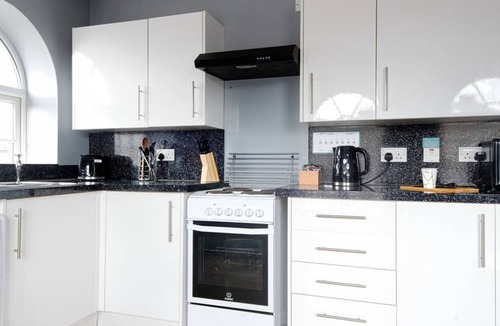 Wrexham Apartment | The Maelor - Berwyn House Central Wrexham