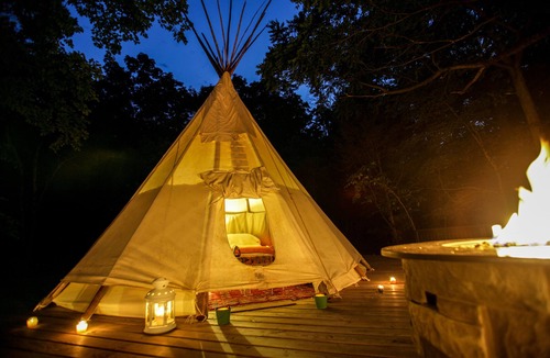Park Hills Cabin | ❤️ THE MAGIC TIPI RETREAT