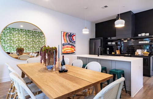 Germantown Apartment | The Magnolia Full Hotel | Sleeps 144 + Courtyard