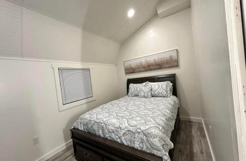 Sardis Cabin | The Magnolia Shedhaus