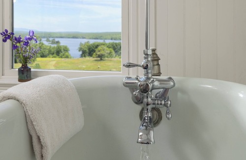 Ashburnham Bed & Breakfast | The Maguire House Bed & Breakfast