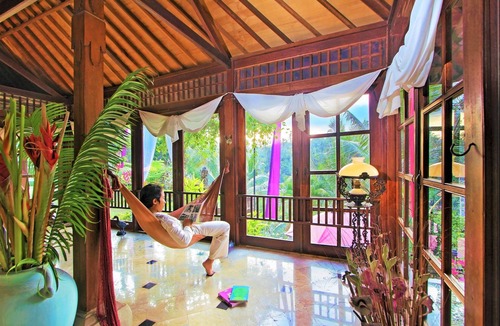 Melayang Villa | The Mahogany Villa