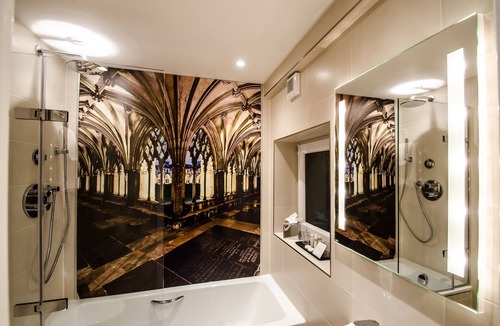 Norwich Hotel | The Maids Head Hotel