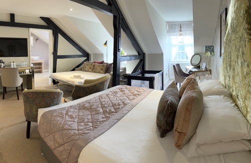Norwich Hotel | The Maids Head Hotel