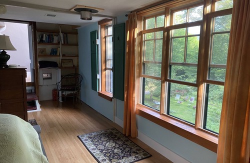 Warren House | The Mailbox House - get away into nature!