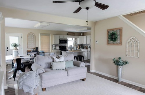 Breaux Bridge Cottage | The Main Cottage