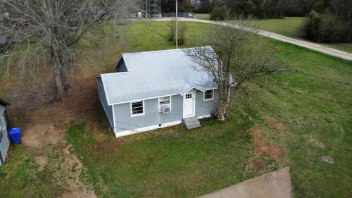 Linden House | The Main Street Cottage