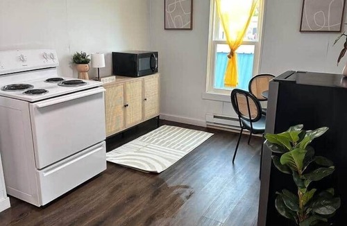 Bellefontaine Apartment | The Main Street Studio