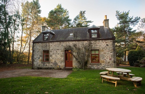 Elgin Cottage | The Mains