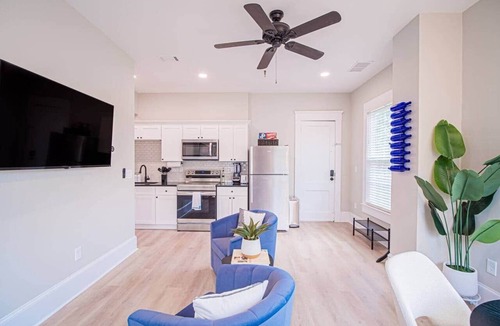 Marietta Apartment | The Maison at Marietta Square